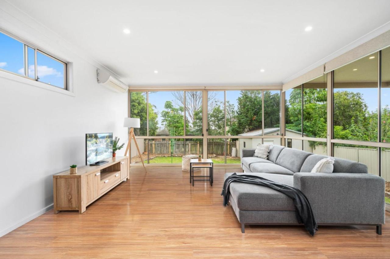 Holiday home Big Stylish 3 Bed House With Free Parking Oatlands